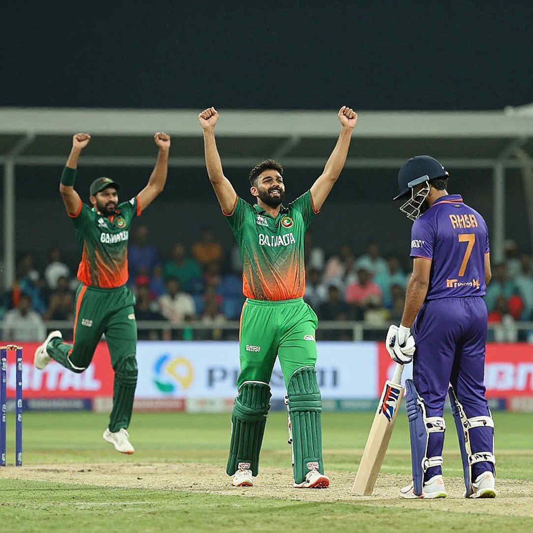 গ্লাভসের খাতা: ক্যাপসি, ডব্লিউবিবিএল আর নারী ক্রিকেটের অলিখিত অঙ্ক