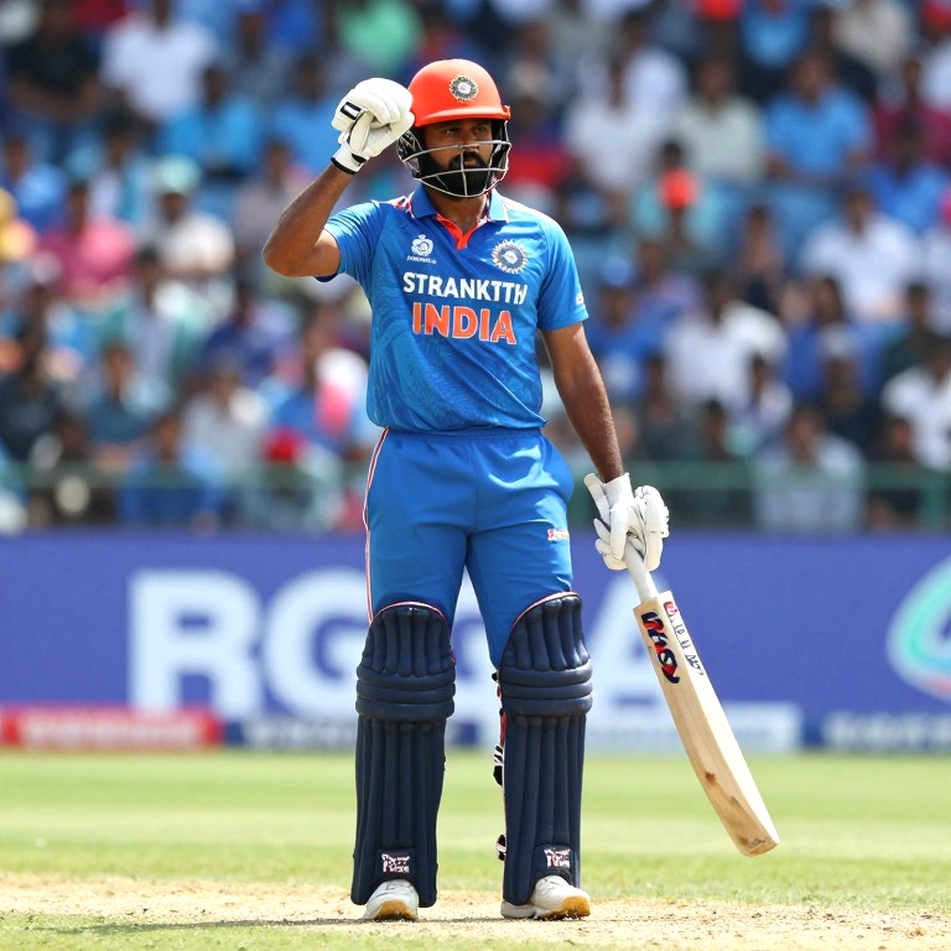 ৯৭ রানে আঙুল উঠেছিল, তারপর এল এজ: শাদাব-হারিসের ৮৯ রানে পাকিস্তানের অসম্ভব চেজ